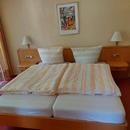 Gasthof Restaurant Jamas Hotel Pottenstein Bagian luar foto
