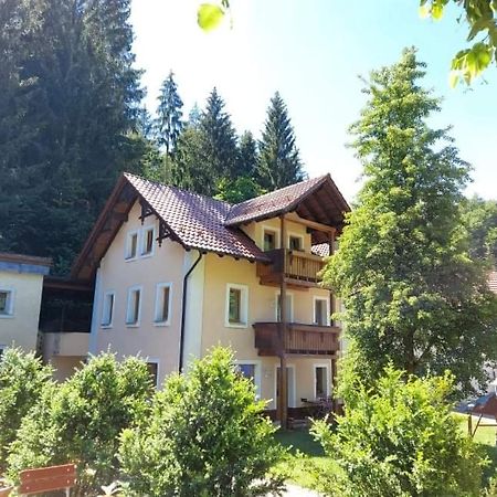 Gasthof Restaurant Jamas Hotel Pottenstein Bagian luar foto